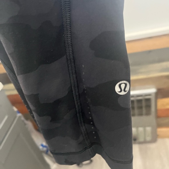 Lululemon camouflage high rise  Swift Speed HR 21” Tights Cropped pant… - Picture 14 of 16